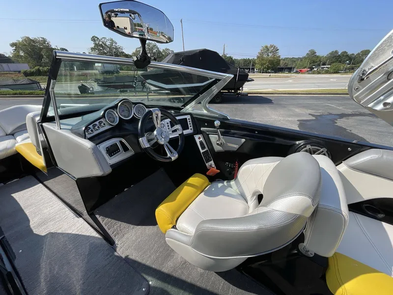 Slide: The Image of MasterCraft X25 2014 - 19