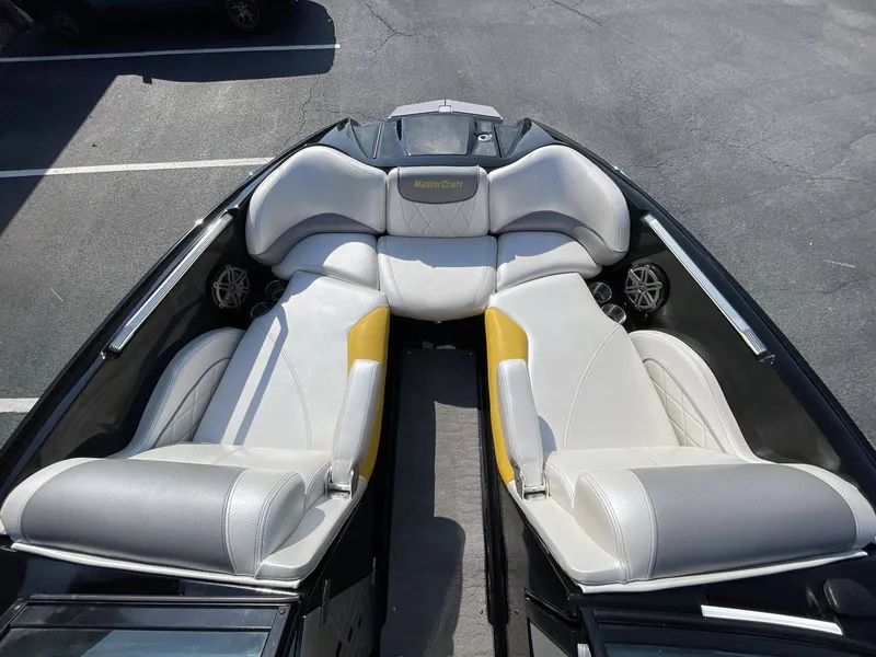Slide: The Image of MasterCraft X25 2014 - 30