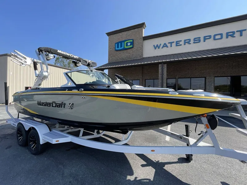 Slide: The Image of MasterCraft X25 2014 - 4