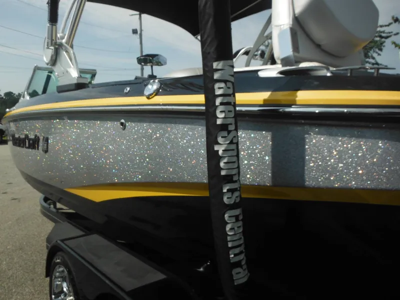 Slide: The Image of MasterCraft X25 2014 - 45