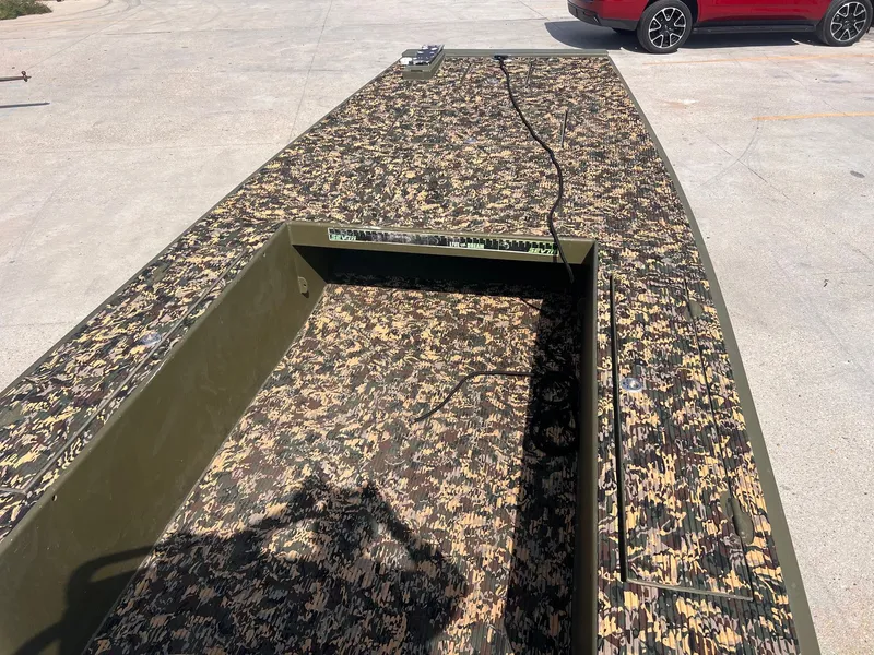 Slide: The Image of Patriot 22x60 2020 - 11