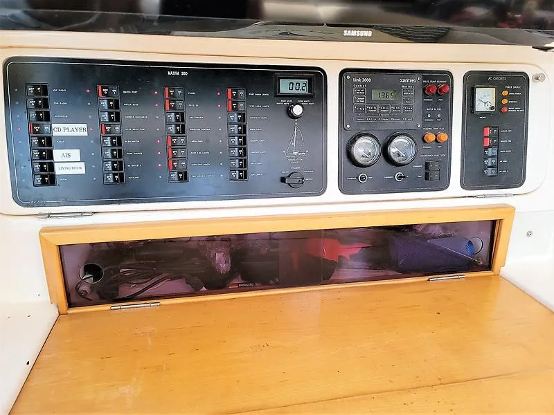 Slide: The Image of Voyage Maxim 380 2004 - 12