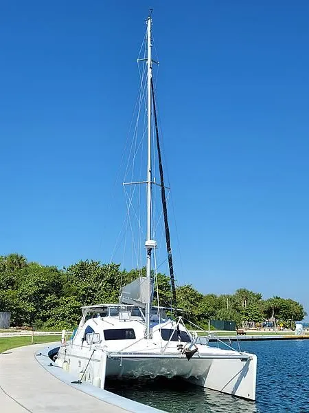 Slide: The Image of Voyage Maxim 380 2004 - 18