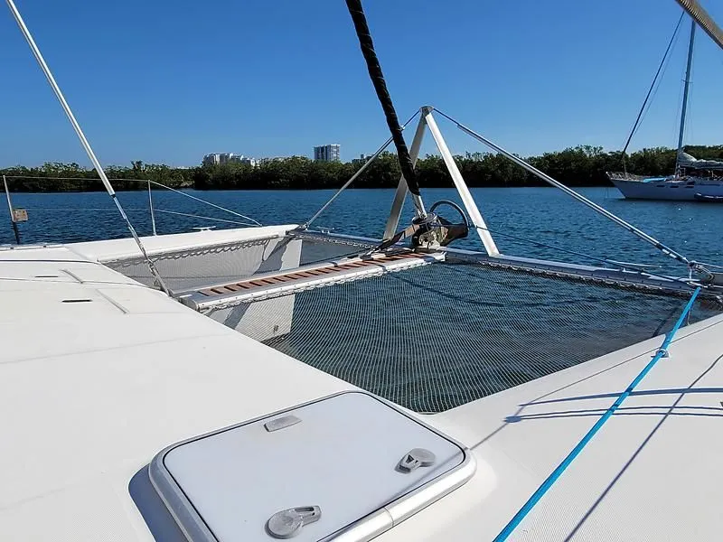 Slide: The Image of Voyage Maxim 380 2004 - 27