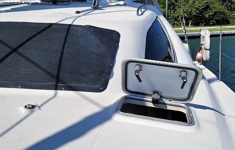 Slide: The Image of Voyage Maxim 380 2004 - 32