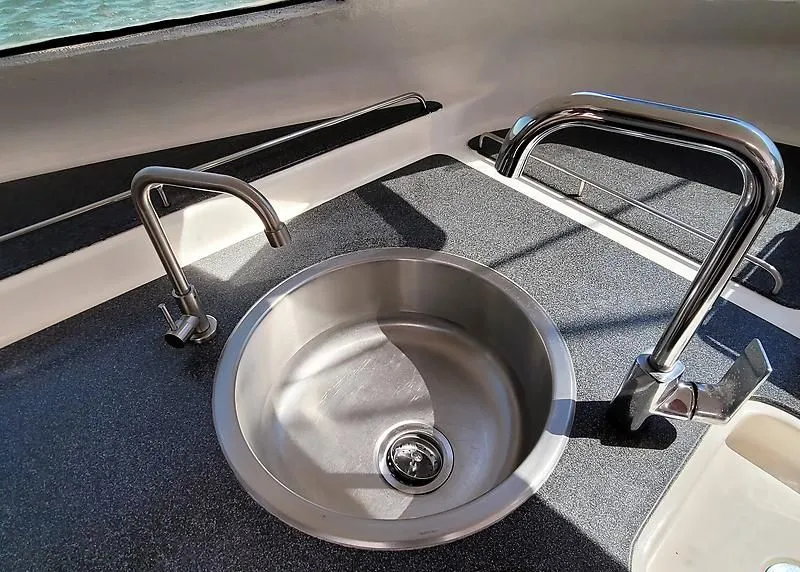 Slide: The Image of Voyage Maxim 380 2004 - 7