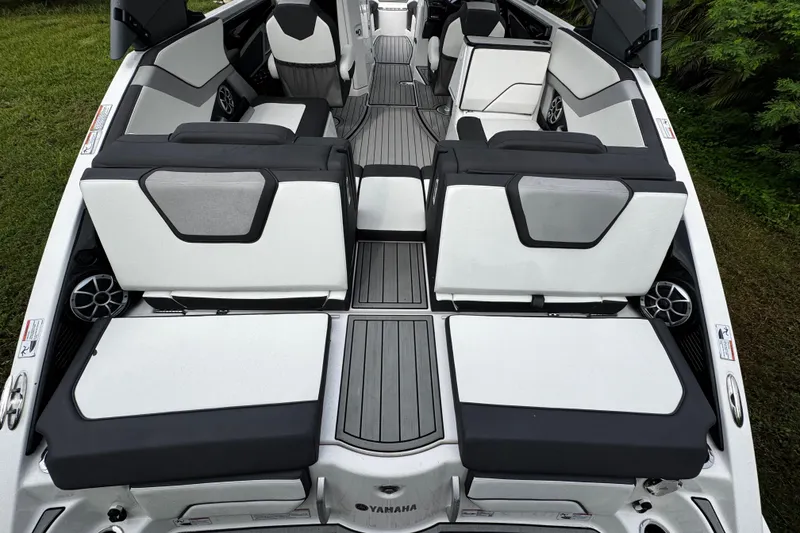 Slide: The Image of 2022 Yamaha Boats 252SE interior with sleek seating and modern design. - 6