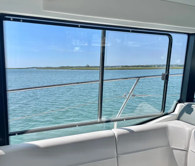 Slide: The Image of Beneteau Antares 12 2024 - 104