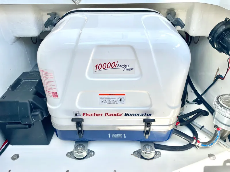 Slide: The Image of Beneteau Antares 12 2024 - 113