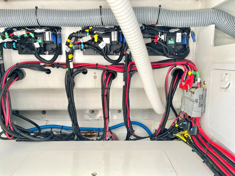 Slide: The Image of Beneteau Antares 12 2024 - 114