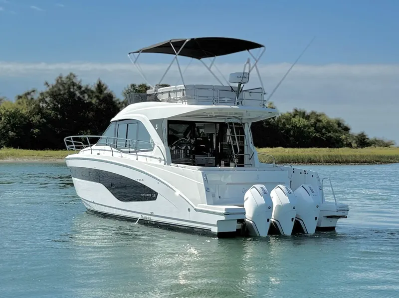 Slide: The Image of Beneteau Antares 12 2024 - 118