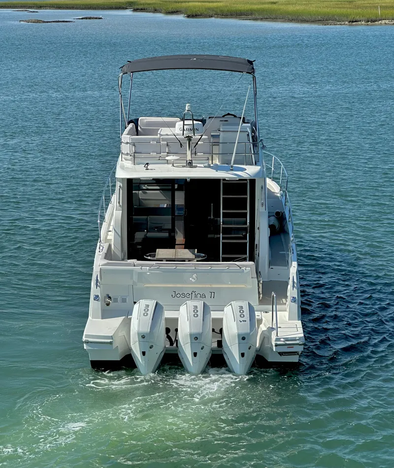 Slide: The Image of Beneteau Antares 12 2024 - 14