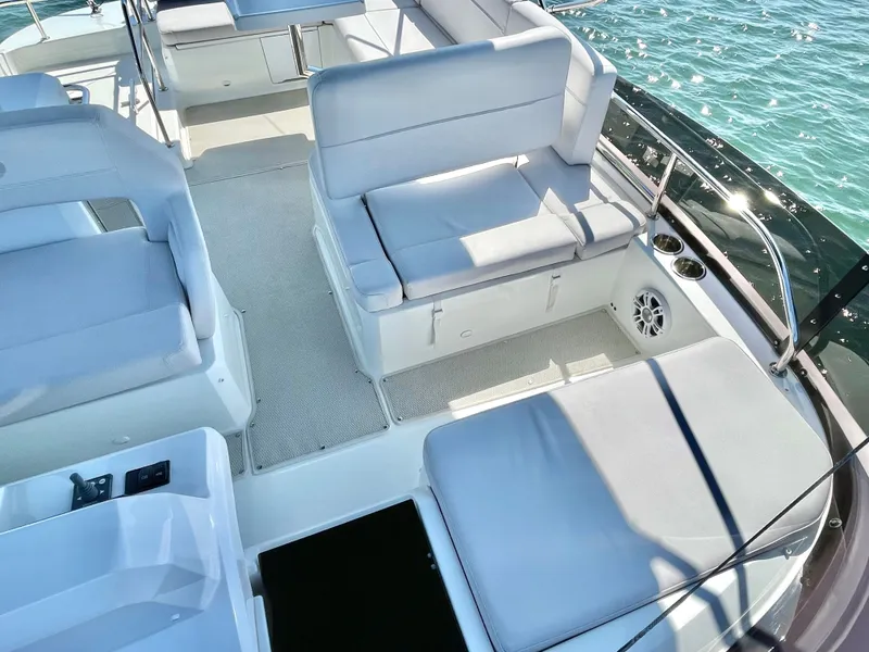 Slide: The Image of Beneteau Antares 12 2024 - 44