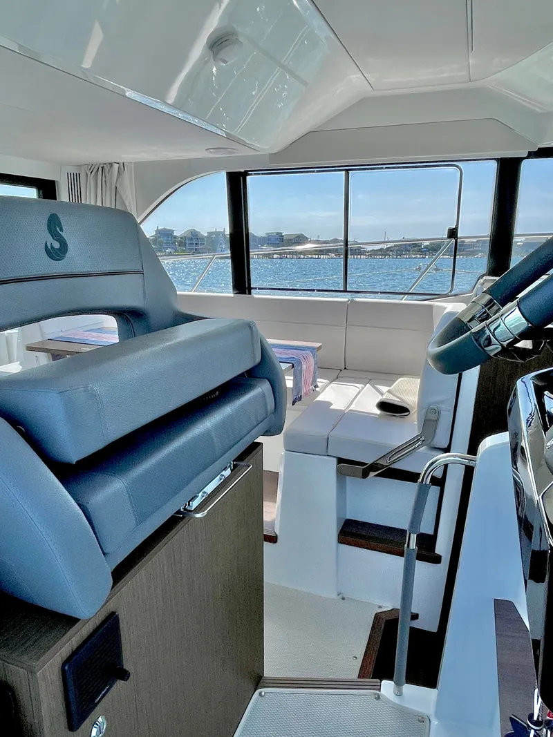 Slide: The Image of Beneteau Antares 12 2024 - 52