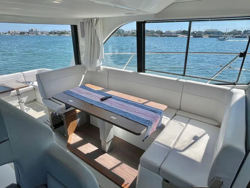 Slide: The Image of Beneteau Antares 12 2024 - 68