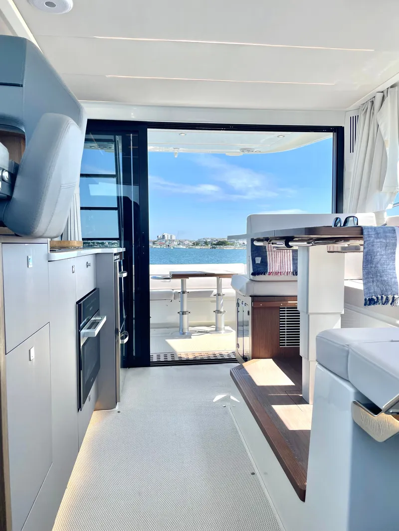 Slide: The Image of Beneteau Antares 12 2024 - 69