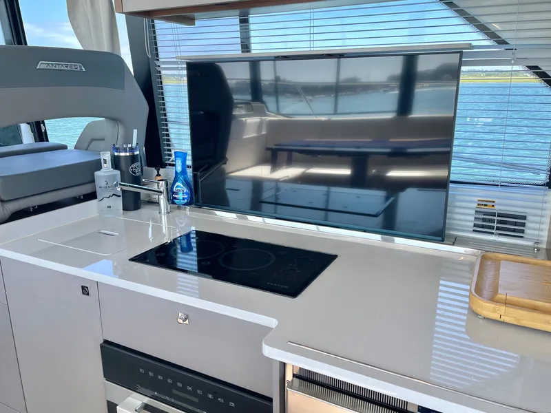 Slide: The Image of Beneteau Antares 12 2024 - 72