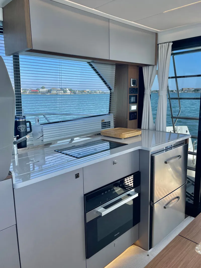 Slide: The Image of Beneteau Antares 12 2024 - 73