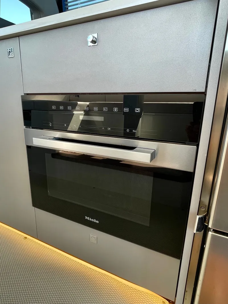 Slide: The Image of Beneteau Antares 12 2024 - 74