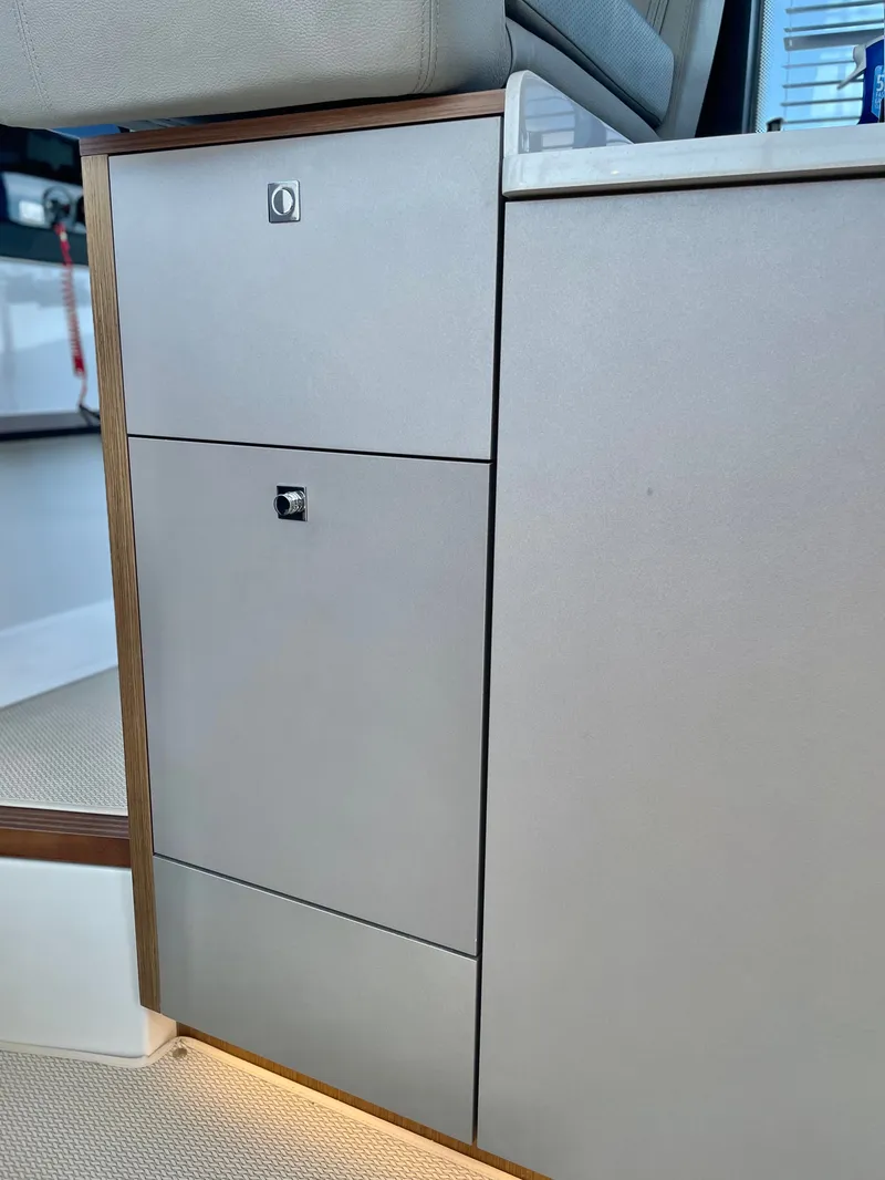 Slide: The Image of Beneteau Antares 12 2024 - 77