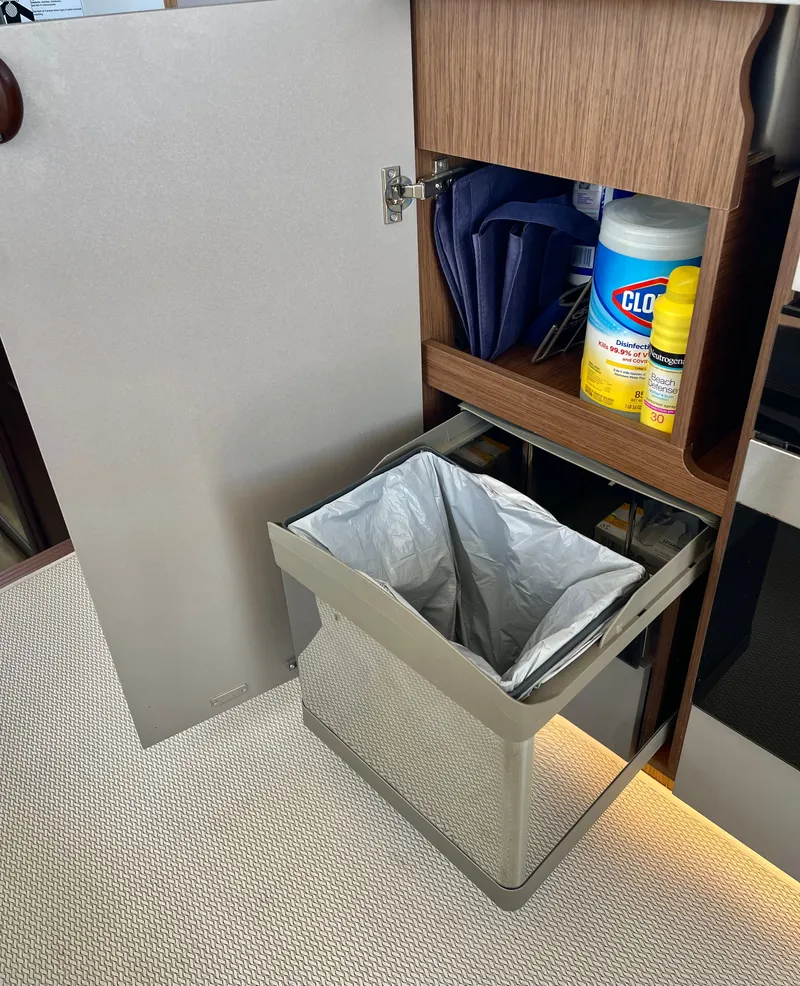 Slide: The Image of Beneteau Antares 12 2024 - 78