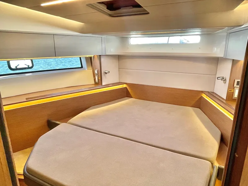 Slide: The Image of Beneteau Antares 12 2024 - 82