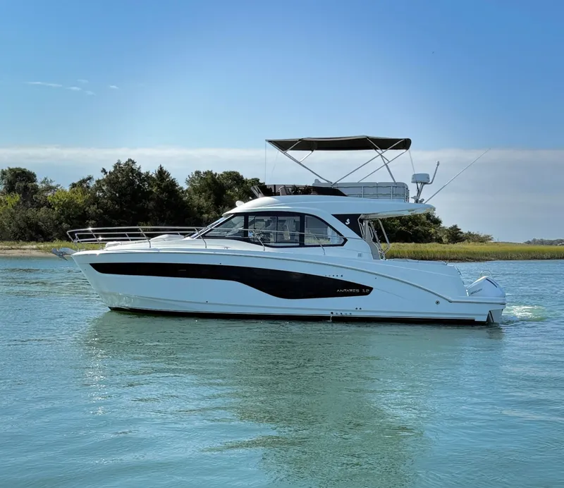 Slide: The Image of Beneteau Antares 12 2024 - 9