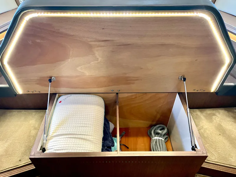 Slide: The Image of Beneteau Antares 12 2024 - 92