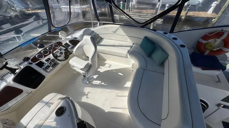 Slide: The Image of 2004 Meridian 459 Flybridge Seating - 13
