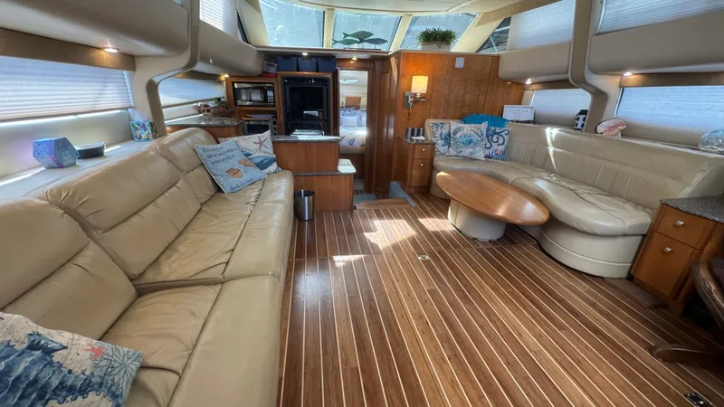 Slide: The Image of 2004 Meridian 459 Salon looking forward - 19