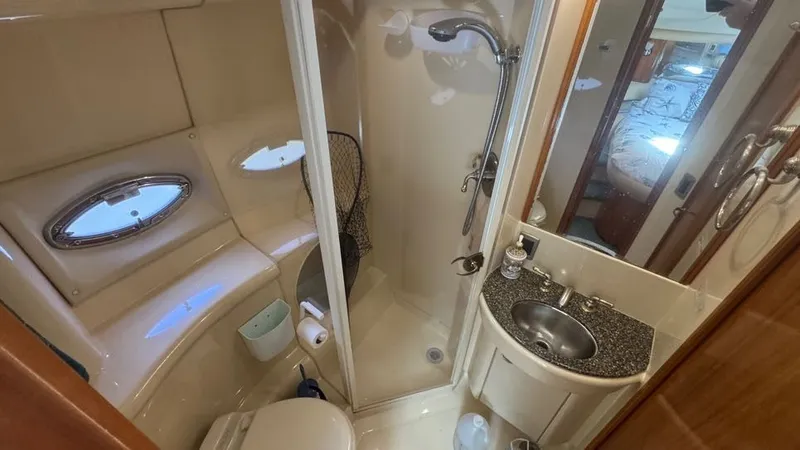 Slide: The Image of 2004 Meridian 459 VIP Ensuite Head - 29