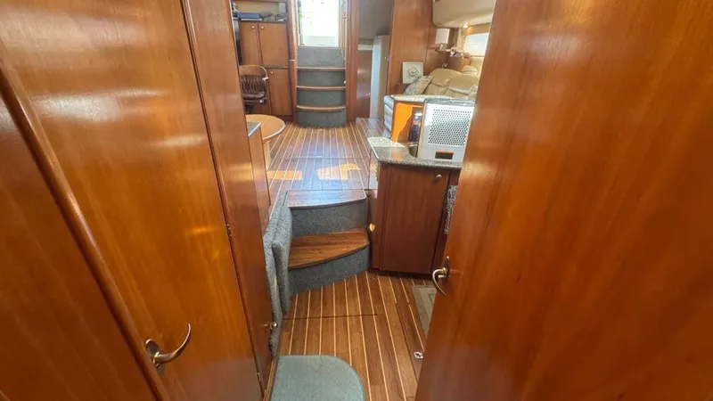 Slide: The Image of 2004 Meridian 459 Companionway looking aft - 38