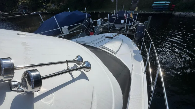 Slide: The Image of 2004 Meridian 459 Bow - 55