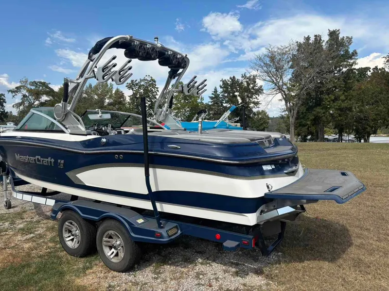 Slide: The Image of MasterCraft X30 2014 - 5