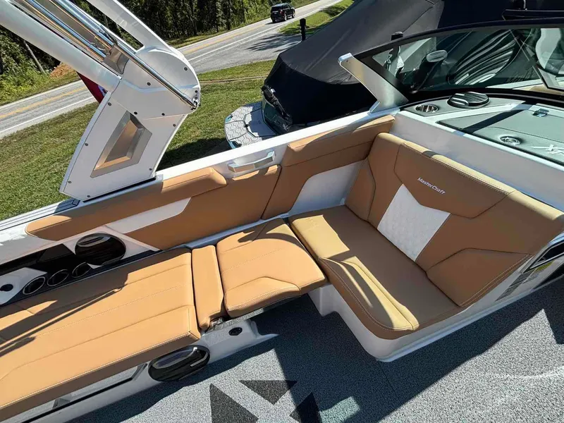 Slide: The Image of MasterCraft XT24 2026 - 10