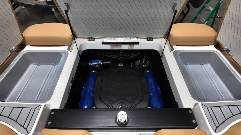 Slide: The Image of MasterCraft XT24 2026 - 22