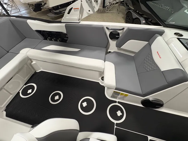 Slide: The Image of MasterCraft NXT22 2026 - 10