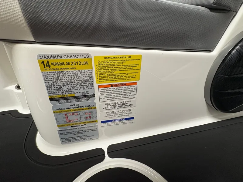 Slide: The Image of MasterCraft NXT22 2026 - 12