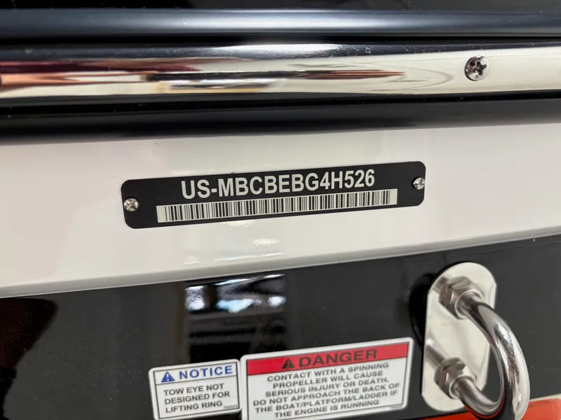 Slide: The Image of MasterCraft NXT22 2026 - 16