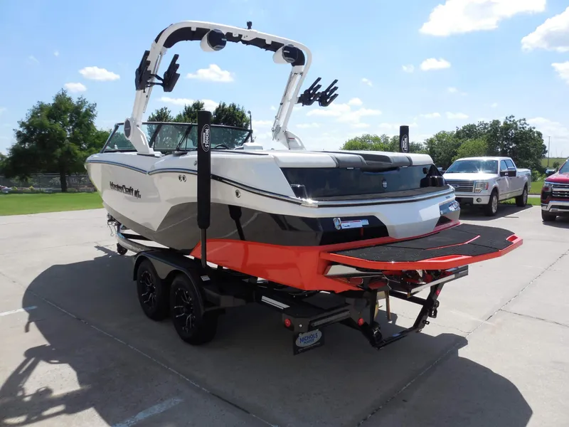 Slide: The Image of MasterCraft NXT22 2026 - 6