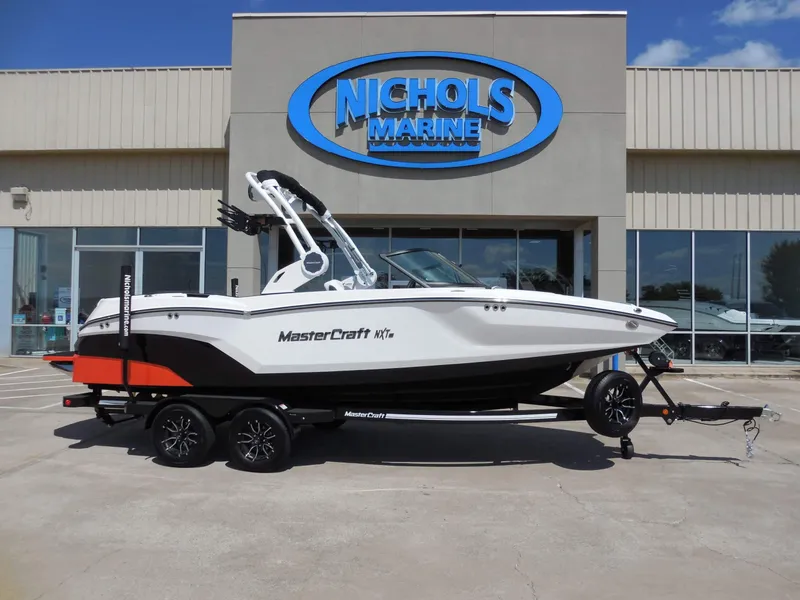 Slide: The Image of MasterCraft NXT22 2026 - 2