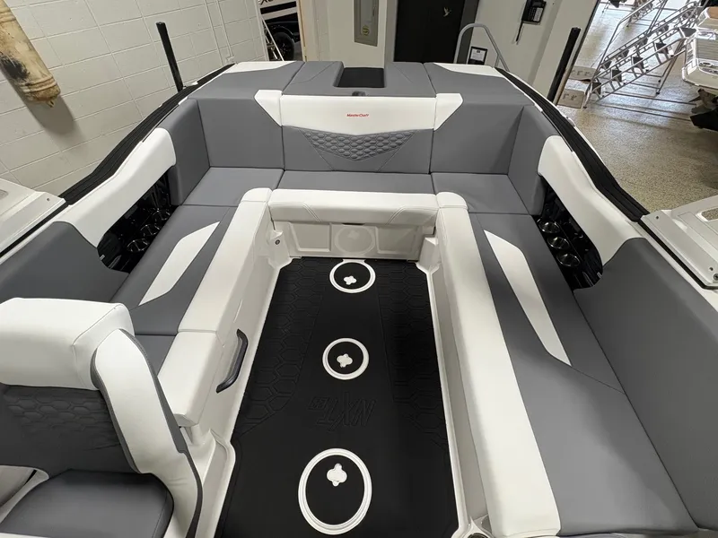 Slide: The Image of MasterCraft NXT22 2026 - 8