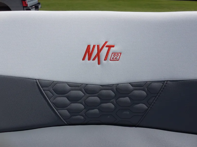 Slide: The Image of MasterCraft NXT22 2026 - 17