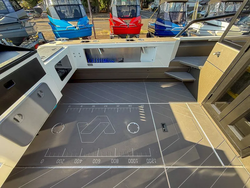 Slide: The Image of Stabi-Craft 2750 Ultra Centrecab 2026 - 19