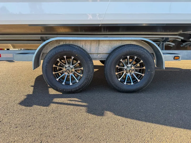 Slide: The Image of Stabi-Craft 2750 Ultra Centrecab 2026 - 27