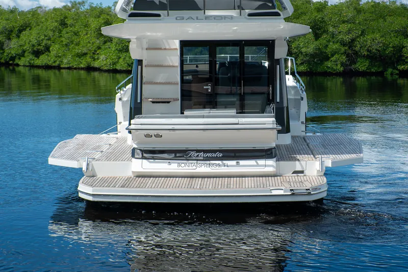 Slide: The Image of Galeon 400 FLY 2022 - 4