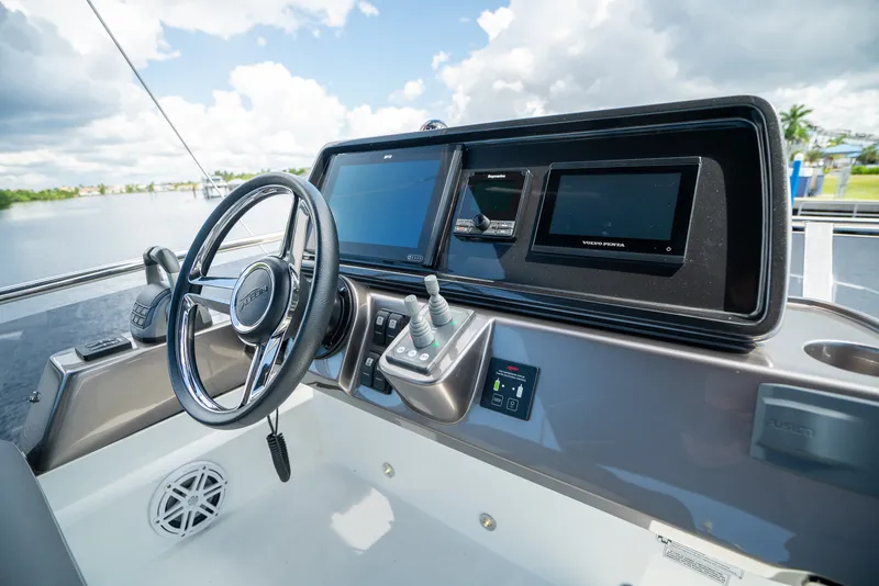 Slide: The Image of Galeon 400 FLY 2022 - 59