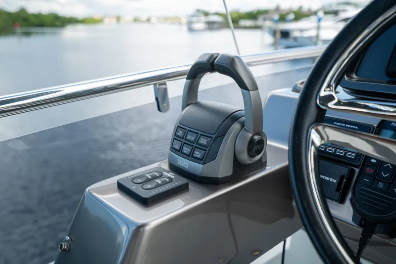 Slide: The Image of Galeon 400 FLY 2022 - 62