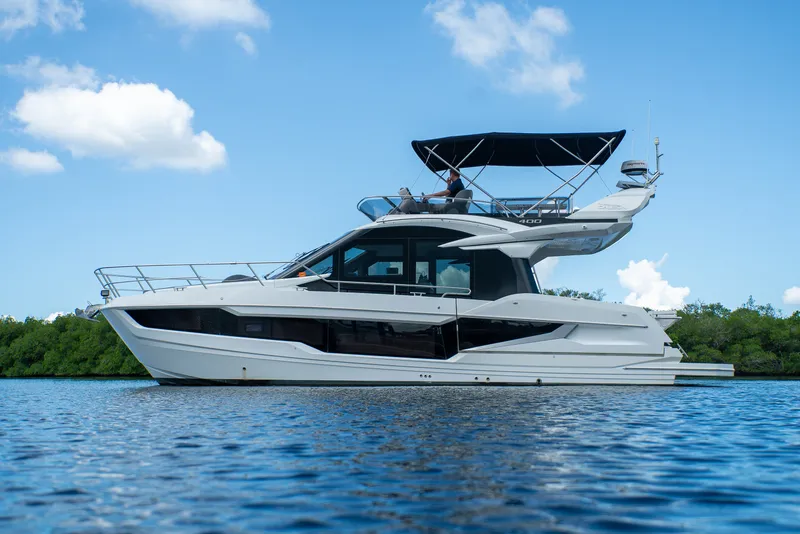 Slide: The Image of Galeon 400 FLY 2022 - 67