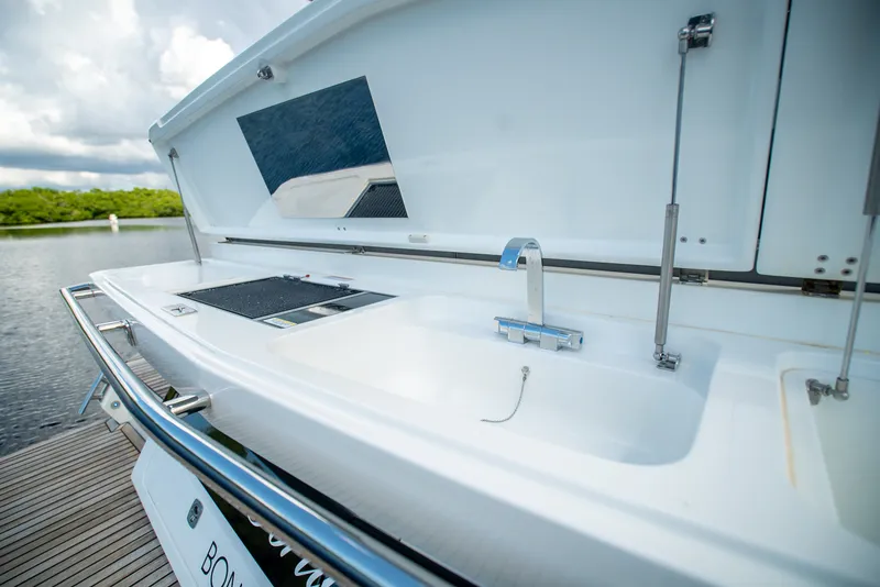 Slide: The Image of Galeon 400 FLY 2022 - 7